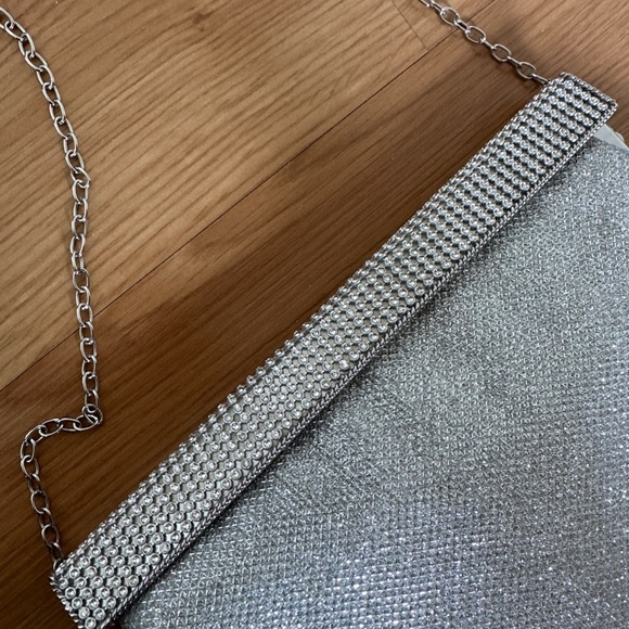 Nina Sweeny 21 Clutch, Silver - Picture 2 of 9